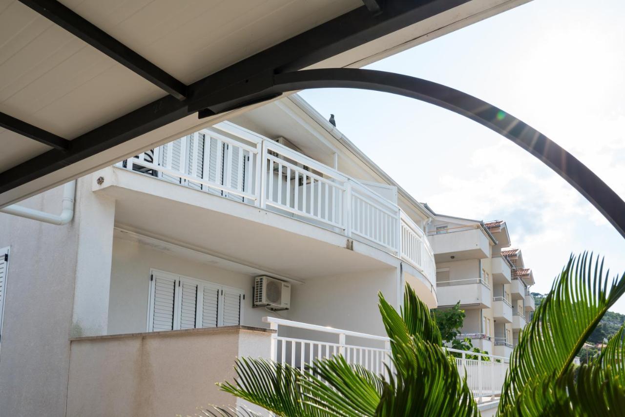 Vdl Apartments Trogir Buitenkant foto