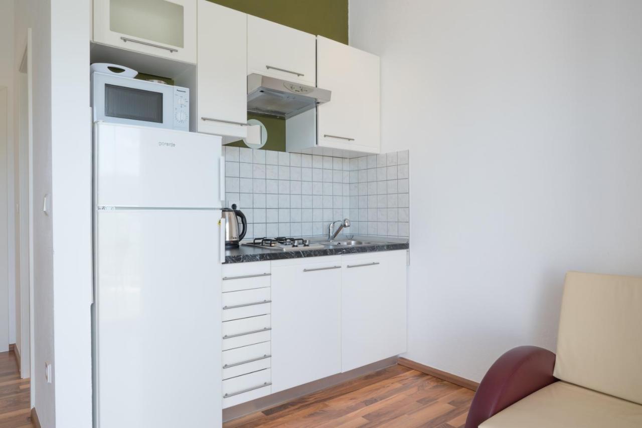 Vdl Apartments Trogir Buitenkant foto