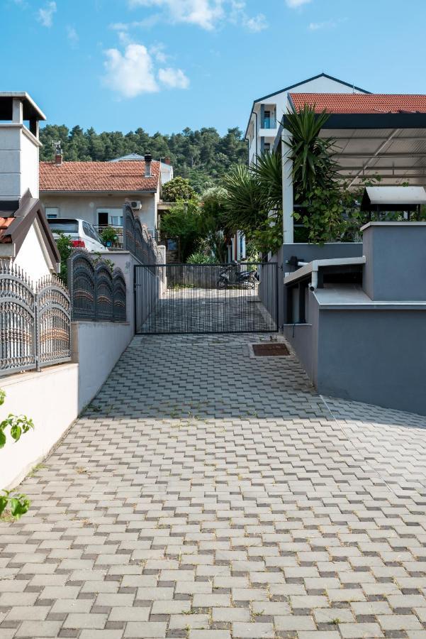 Vdl Apartments Trogir Buitenkant foto